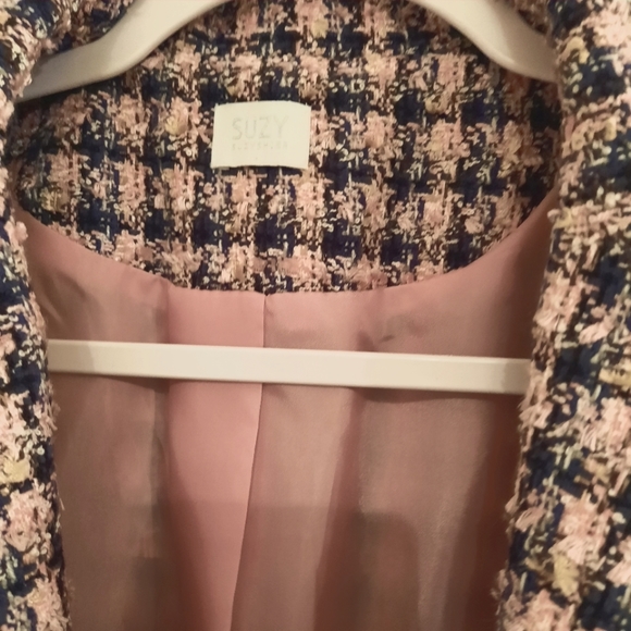 Suzy Shier Pink Short Plaid Blazer Size Small - Picture 3 of 5